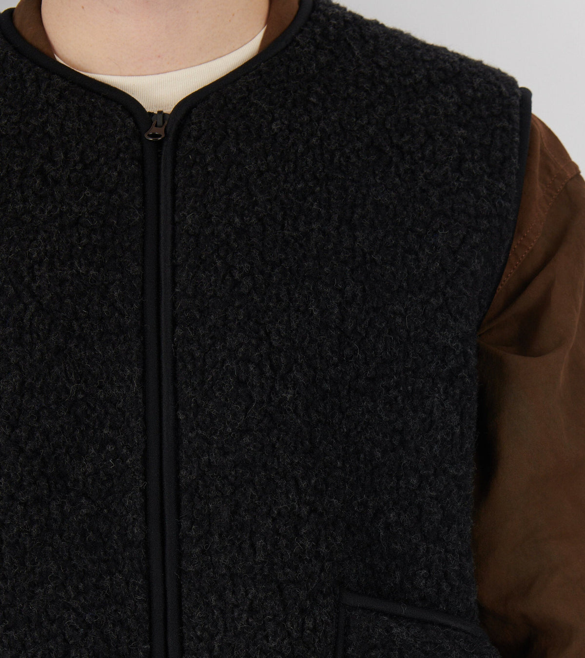 Zip Vest Black