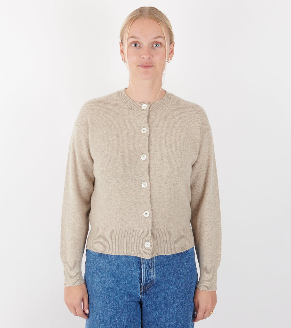 Ada Crewneck Cardigan Oat