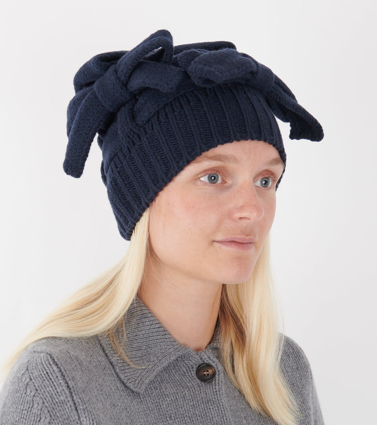 Knit Hat With Bows Navy