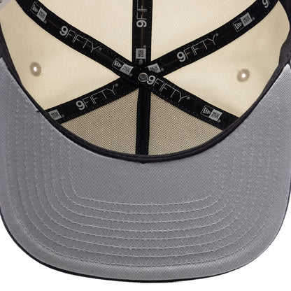 Feature x New Era 9FIFTY Curved A-Frame Old English F Snapback - Chrome/Black