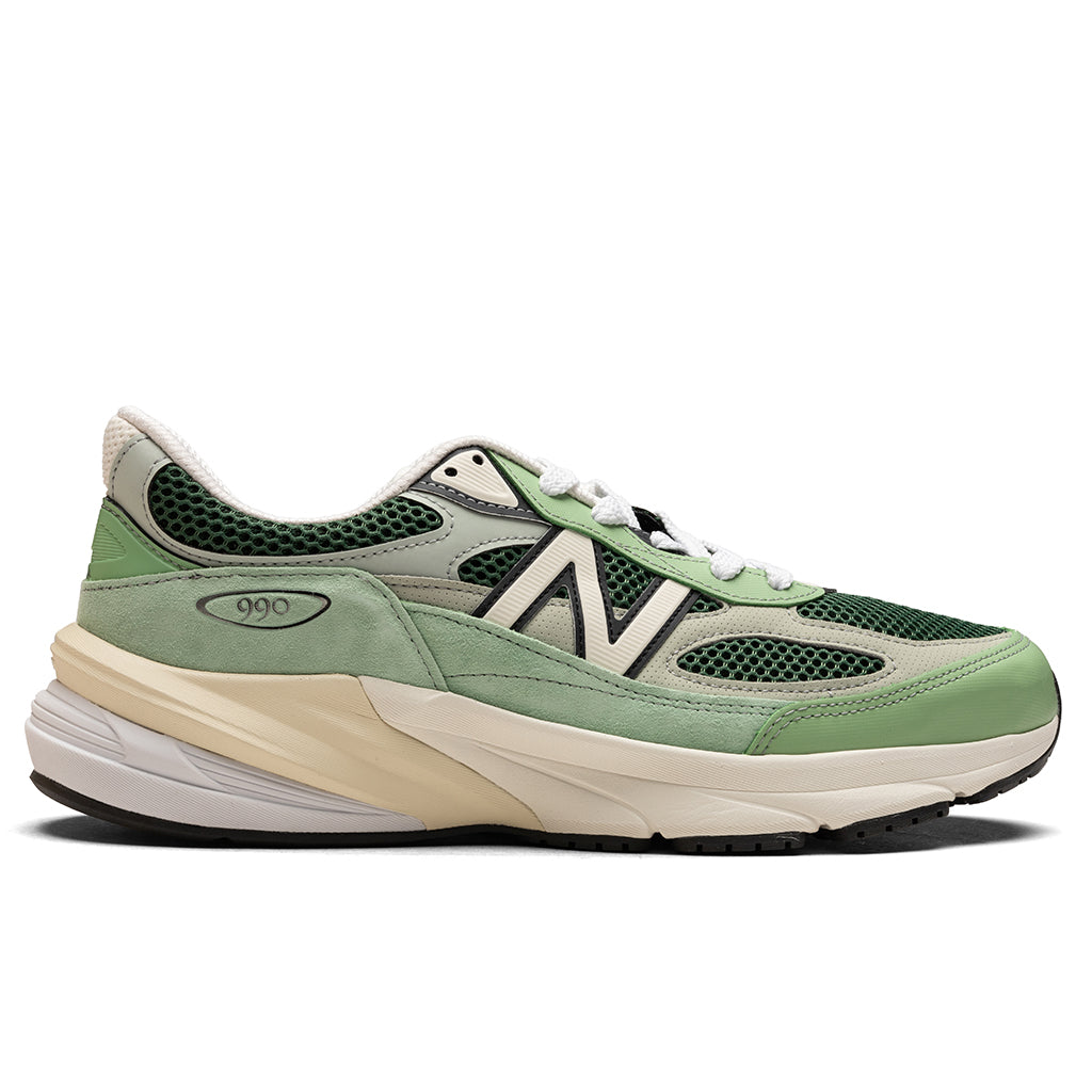 Made In USA 990v6 - Avocado/Natural Mint