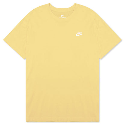 Sportswear Club T-Shirt - Saturn Gold/White