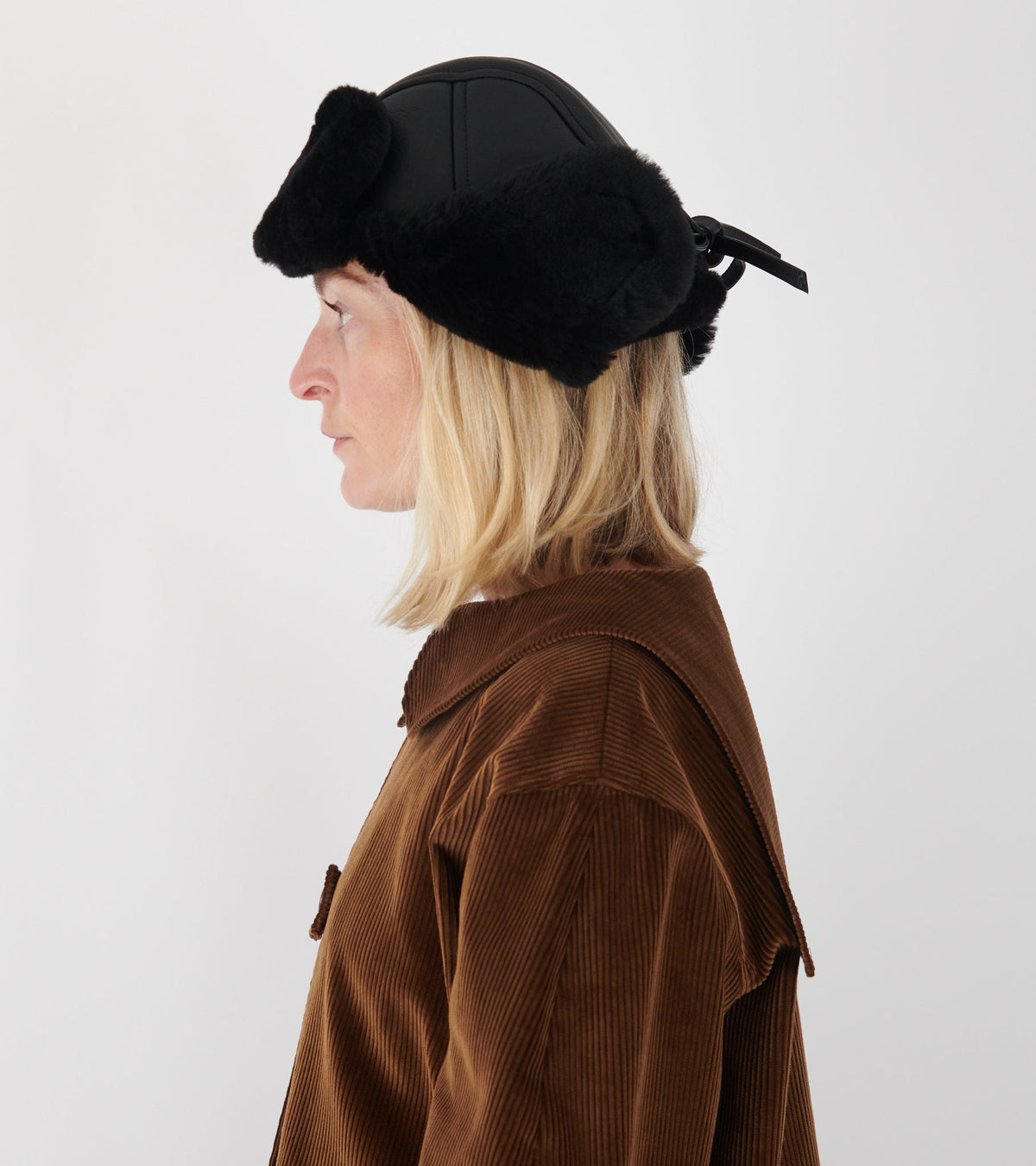 Leather Back Straight Hair Sheepskin Tapper Hat Black