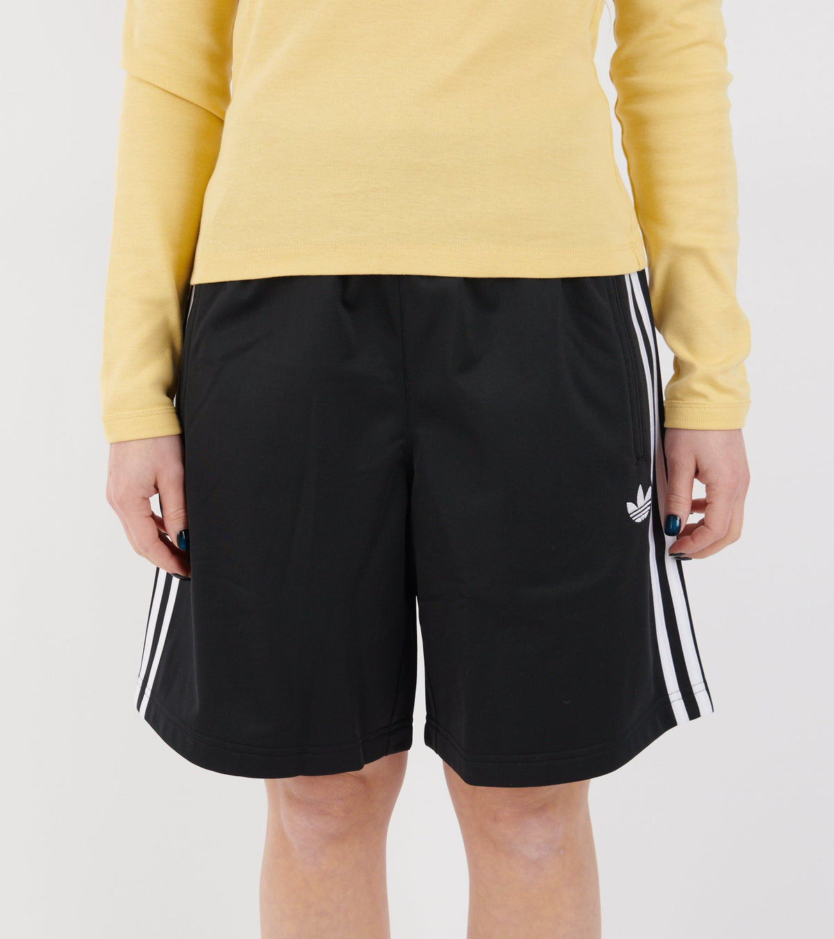 Firebird Shorts Black/White