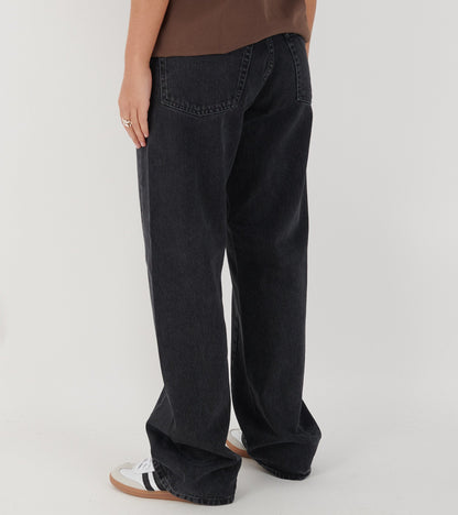Wide Twist Jeans Washed Black